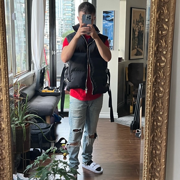 GIVENCHY PUFFER VEST - Picture 8 of 11